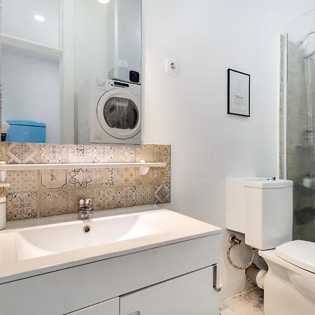 Beautiful 2br High Ceiling/50m From Timeout Market