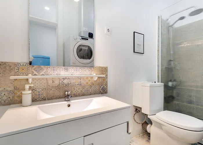 Beautiful 2br High Ceiling/50m From Timeout Market