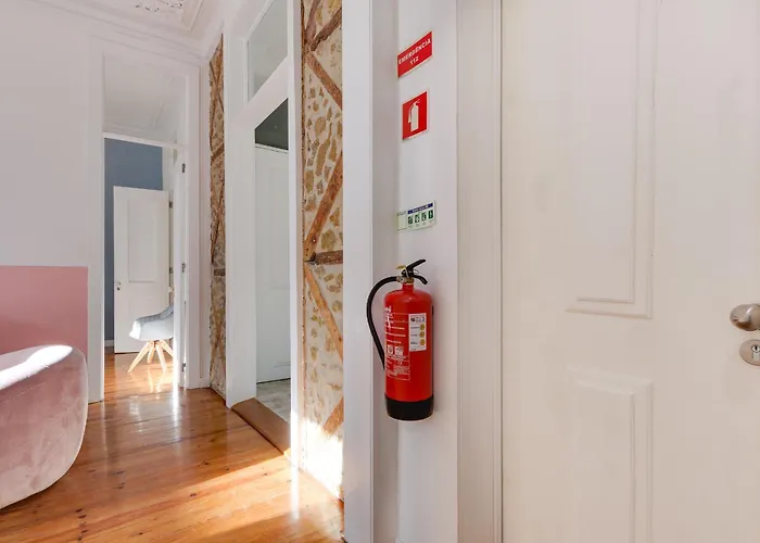 Apartman Beautiful 2br High Ceiling/50m From Timeout Market Lisboa