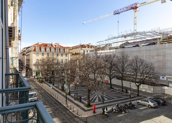 Beautiful 2br High Ceiling/50m From Timeout Market Apartman