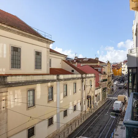 Apartment Beautiful 2br High Ceiling/50m From Timeout Market *